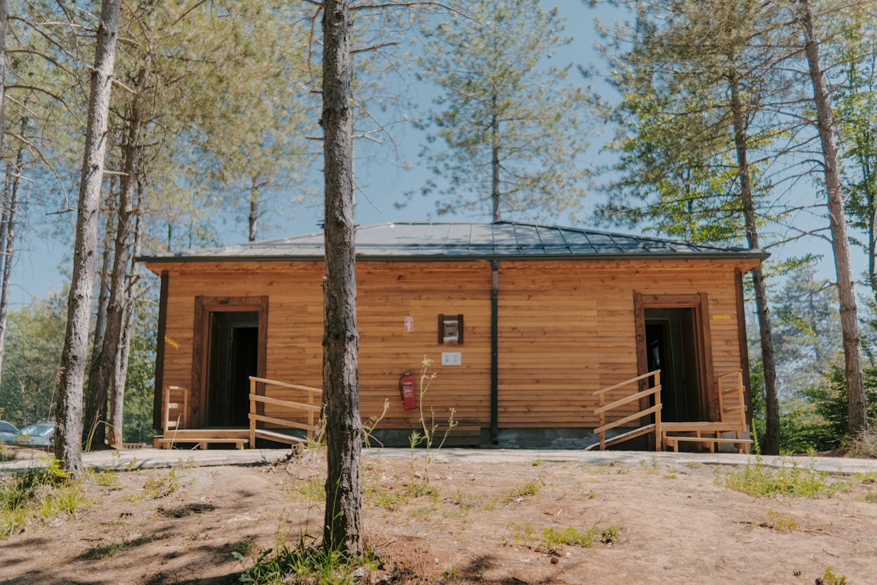 The Art of Drawing Readers In: Your attractive post title goes here Charming wooden cabin nestled in a peaceful forest, ideal for a summer retreat.